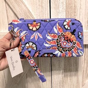 Vera Bradley RFID Accordion Wristlet/Wallet in Mural Garden